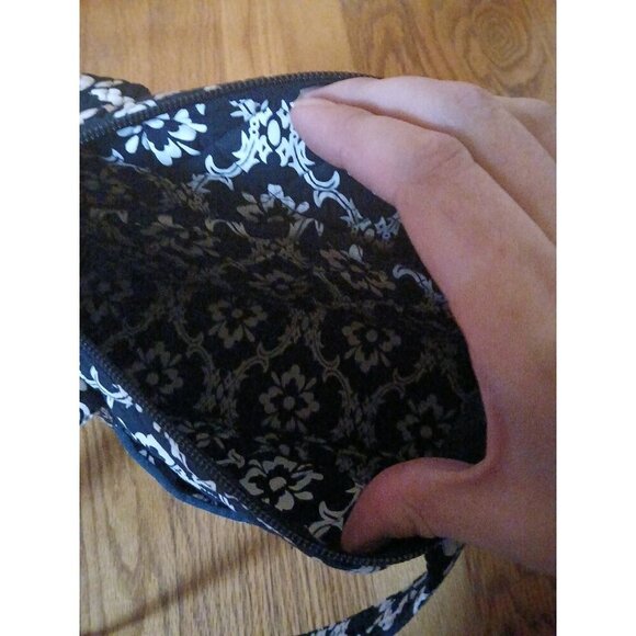 BELLA TAYLOR QUILTED BLACK AND WHITE DOUBLE HANDLE PURSE BAG - Picture 6 of 9